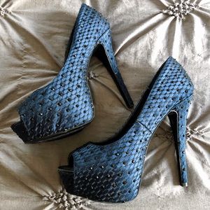 Steve Madden | Blue Studded Platform Heels